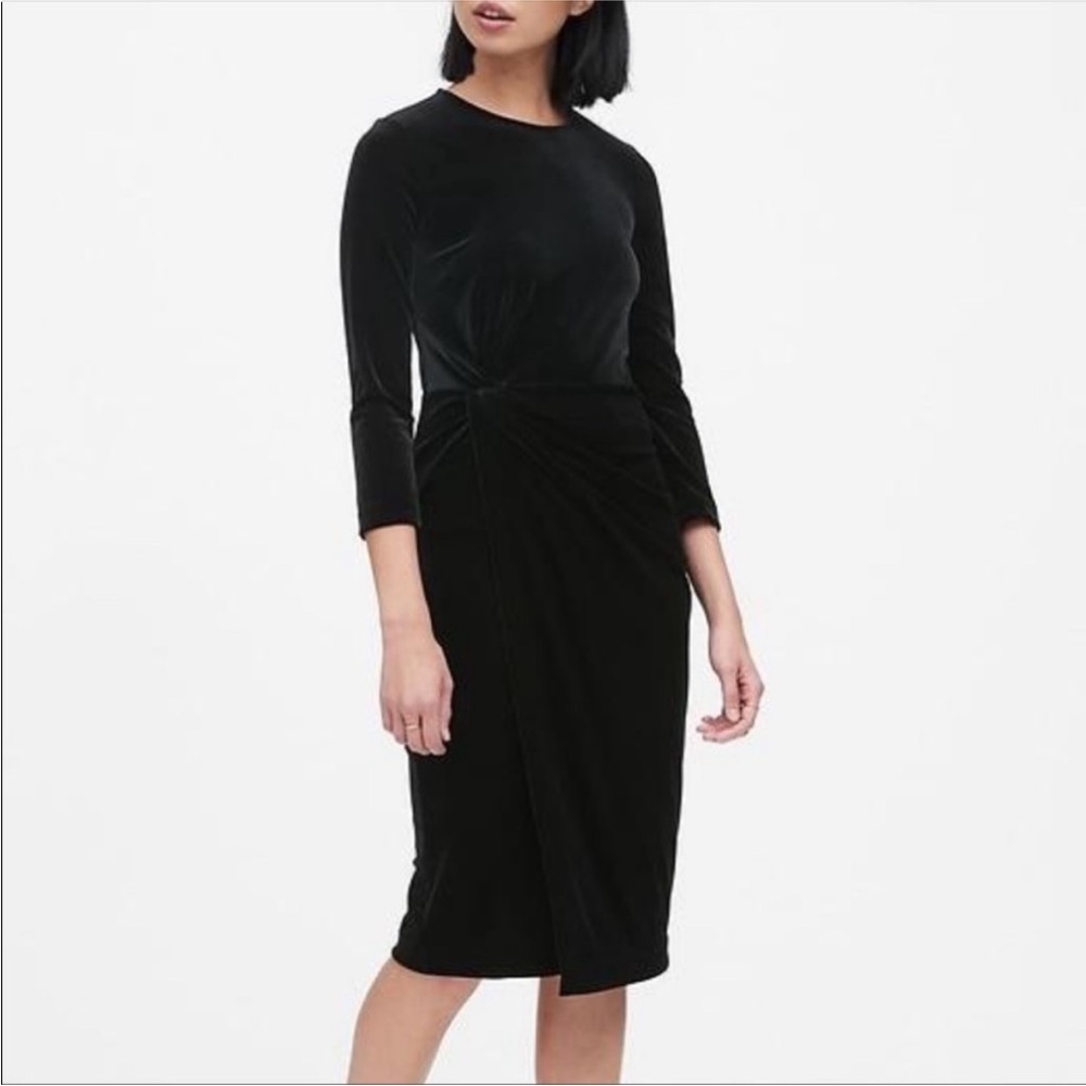 Banana Republic Black Velvet Long Sleeve Midi Dress NWT